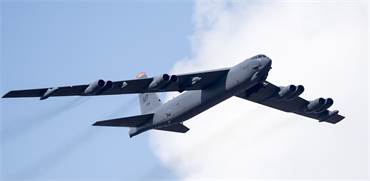 מפציץ B-52 אמריקאי / צילום: Mindaugas Kulbis, AP