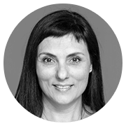 סטלה קריוף אמץ חברה