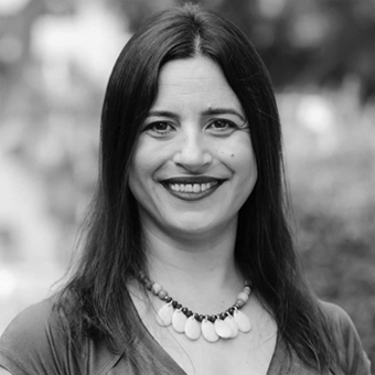 מדברות- אפרת שקד