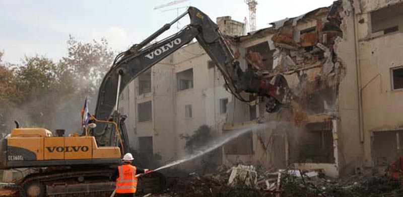 Clear and build in Tel Aviv