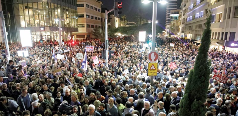 ההפגנה בתל אביב רוטשילד  / צילום: רויטרס