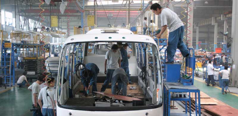 Chinese bus manufacturing Photo: Reuters China Stringer