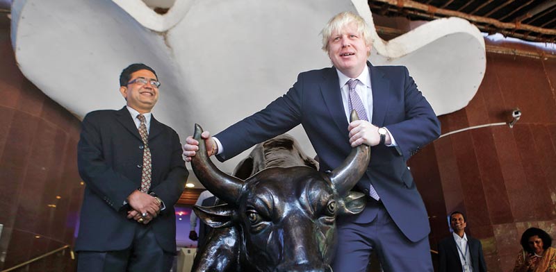שר החוץ הבריטי, בוריס ג'ונסון (מימין). ארה"ב ובריטניה מתגרות בסטטוס קוו / צילום: רויטרס