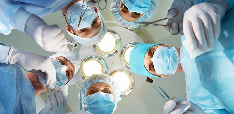 רופא ניתוח פלסטי בית חולים / צילום: האיגוד הישראלי לכירורגיה פלסטית ואסתטית