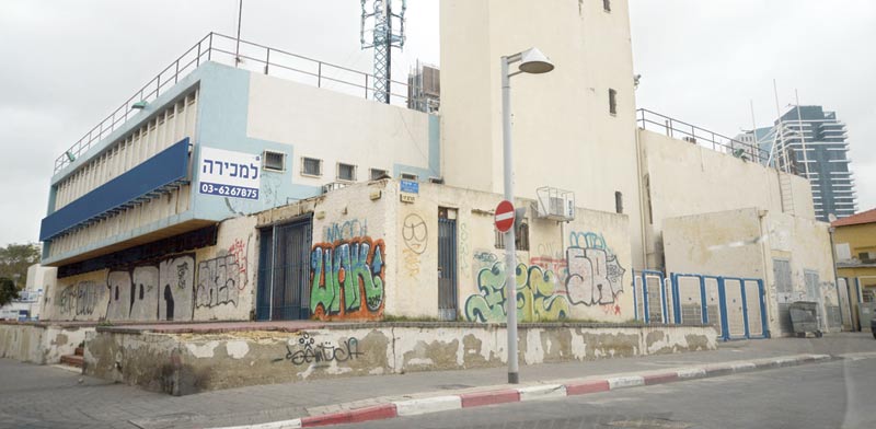 מרכזיית בזק בתל אביב/ צילום::איל יצהר