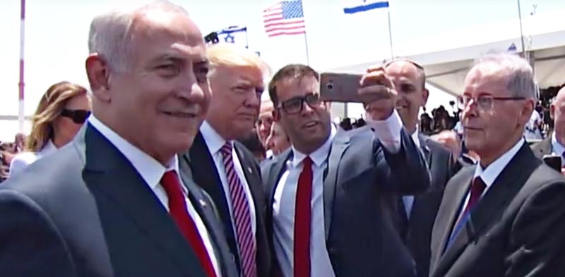 Oren Hazan - Donald Trump selfie Photo from video