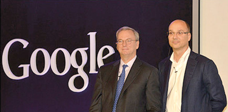 אנדי רובין עם מנכ"ל גוגל לשעבר אריק שמידט  / צילום: Acrofan.com