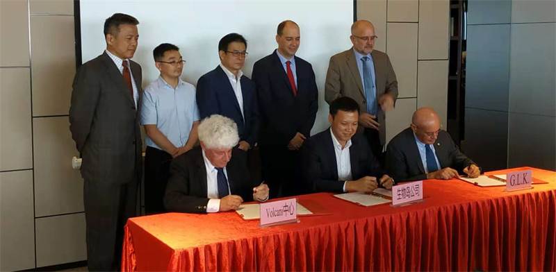 חתימת הסכם שיתוף הפעולה בין מכון וולקני לנציגי החברות החקלאות של דרום סין