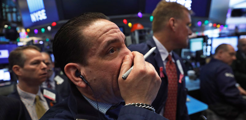 סוחרים מודאגים בבורסת ניו יורק/ צילום: רויטרס