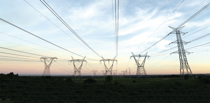 תשתית חשמל בדרום אפריקה./ Sumaya Hisham - צילום: רויטרס