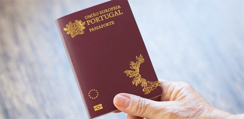 דרכון פורטוגלי / צילום: Shutterstock, א.ס.א.פ קריאייטיב