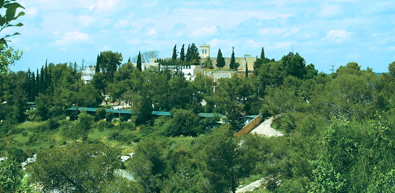מנזר בית ג'מאל והאדמות סביבו / צילום: יוסי זמיר