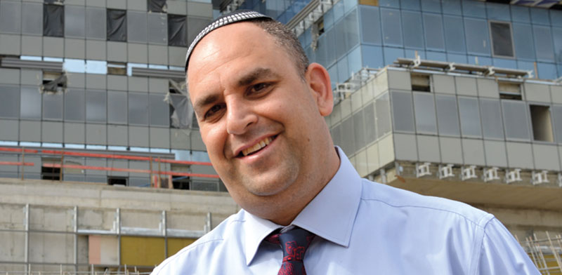 יאיר רביבו, ראש עיריית לוד / צילום: תמר מצפי