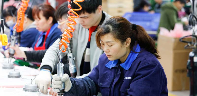 מפעל אלקטרוניקה בסין / צילום:  Shutterstock/ א.ס.א.פ קריאייטיב