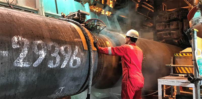 עבודות על צינור הגז נורד סטרים 2 על ספינת Allseas בספטמבר 2019. Allseas פרשו מהעבודות בשל הסנקציות האמריקאיות / צילום: Stine Jacobsen, רויטרס