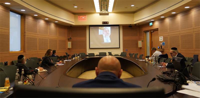אריה דרעי בשיחת וידאו עם ועדת הקורונה של הכנסת / צילום: שמוליק גרוסמן, דוברות הכנסת