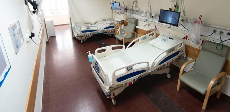מחלקה ייעודית לחולי קורונה בבית חולים השרון / צילום: רמי זרנגר