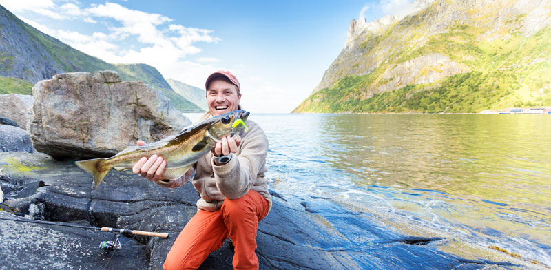 דיג בפיורד בנורבגיה / צילום: Shutterstock | א.ס.א.פ קריאייטיב